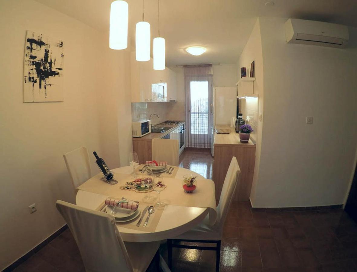Apartman Kika 扎达尔 外观 照片
